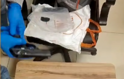 Silahlar Fıstık Torbasından Çıktı! Manisa Polisi Silah Ticareti Yapan İki Kişiyi Yakaladı...