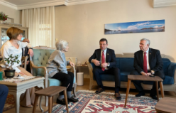 Mansur Yavaş ve Ekrem İmamoğlu'ndan Anne Özdağ'a ziyaret