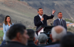  CHP Genel Başkanı Özgür Özel Kula'da