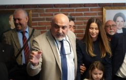 Halkın sevgilisi doktor Gürhan Özcan İYİ Parti'den aday oldu "Çocuklarımız için aday oldum, adalet gelecek bunun için çaba göstereceğim"