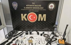Tarihi Eser Kaçakçılığı Operasyonu: Çok Sayıda Obje Ele Geçirildi