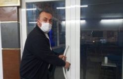 “Yasak başladı, kahvemi kapatıyorum, yarın sabah işsiz bir adam olarak uyanıp, evime nasıl ekmek götüreceğim diye düşüneceğim”