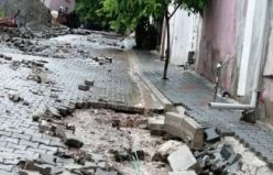 Aşırı yağış sele yol açtı, maddi zarar meydana geldi