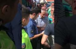 Demirci Mezbahasında sıra kavgası çıktı polis müdahale etti