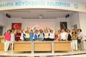 CHP Kadın Kolları Genel Başkanı Aylin Nazlıaka Manisa’da Başkan Özalper ve Manisa Örgütüne Övgü