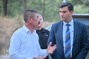“BİR AVUÇ İNSANA, BİN AVUÇ İNSANI KÖLE YAPMAYA ÇALIŞIYORLAR”