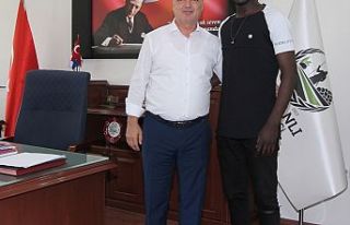 Saruhanlı Belediyespor'a Yabancı Oyuncu