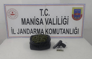 Jandarma uyuşturucu tacirlerine göz açtırmıyor