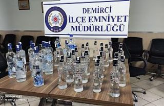 Demirci'de Sahte İçki Operasyonu