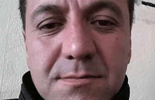 Pompalı Tüfekle Boğazına Ateş Ederek Yaşamına...