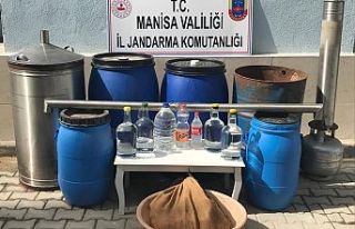 Evinde Kaçak Rakı İmalatı Yapıyordu