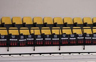Hayattan Koparılan Kadınların İsimleri Tribünlerde...