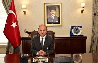 Vali Yaşar Karadeniz’ in 1 Mayıs Emek ve Dayanışma...