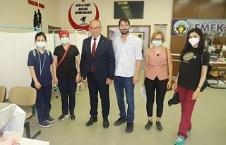 Turgutlu Belediyesi Hizmet Binasında Aşı Uygulaması...