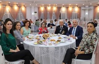 Başkan Bilgin Yemekte Ağırladığı Gazilere Dernek...