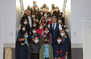 Saruhanlılı Öğrenciler, Kula’yı Gezdi