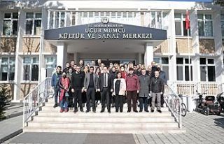 Uğur Mumcu, adını taşıyan merkezde anıldı
