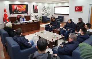 Kira Ücretlerine Zam Uygulanmayan Esnaflardan Başkana...