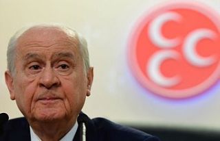 Hayat Pahalılığının Aksine MHP eridi, Millet...