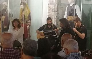 Ege Yöresinin türküleri seslendirilerek hikâyeleri...