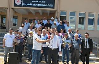 İYİ Partili Akan : Hala o koltukta oturmaktan utanmıyor...