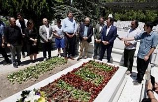 İmamoğlu, Bezirci'yi mezarı başında andı
