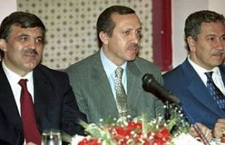 Bülent Arınç'tan AKP'ye 'göndermeli'...