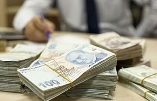 Milyonlarca ücretli çalışan ay sonuna borçlanarak...
