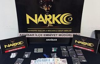 Uyuşturucu tacirlerine operasyon