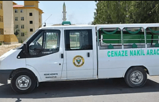 Bunu da gördük! Cenaze aracındaki dört tabutun...