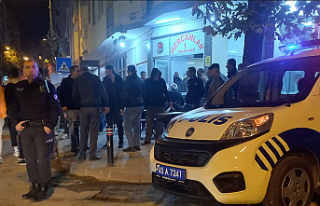 Manisa'da 12 yaşındaki çocuk maganda kurşunuyla...