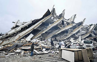 Depremin etkisiyle Türkiye 4 metre batıya kaydı