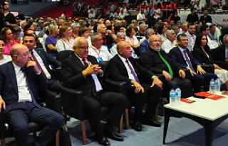 CHP Manisa başkanını seçti : Ferdi Zeyrek