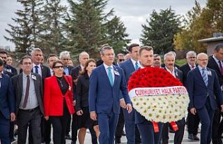 CHP Genel Başkanı Özel, ilk teşekkür ziyaretini...