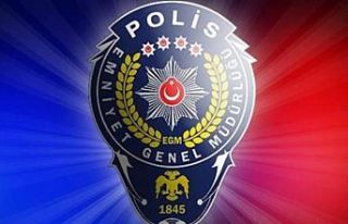 Kasten yaralama ve kasten öldürme suçundan aranan...