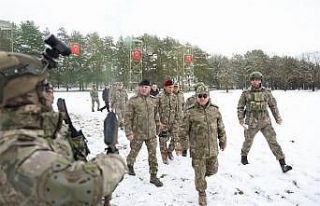 Orgeneral Bayraktaroğlu Bolu 2. Komando Tugayı'nda