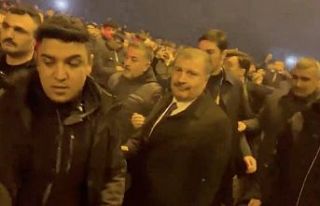 Hataylılar Depremin Yıldönümünde protesto etti