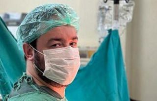 Op. Dr. Barış Chousein, başarılı bir beyin tümörü...