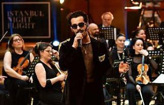 An Epic Symphony Gökhan Türkmen konseri büyüledi