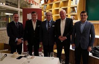 “Spor muhabirleri ve spikerleri üniversitede yetiştirilsin”