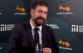 'Çekilin aç Türkler tatilden dönüyor'......