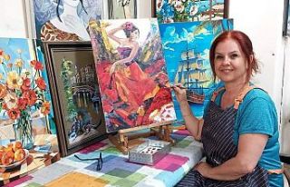 Güneşin çiçekleri renklendirmesi gibi, sanat da...