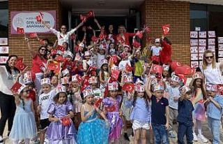 Karnaval tadında şenlik