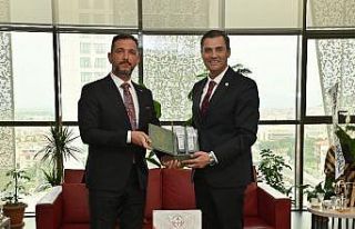 Milli Eğitim Müdürü Uğurelli, Başkan Zeyrek’i...