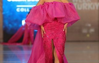 Özlem Değirmen’den görkemli defile