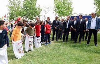 TBMM bahçesinde renkli buluşma