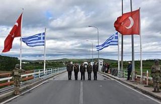 Türk askeri yetkililerden Yunanistan'a ziyaret