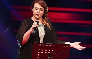 Türkiye'de karış karış gezerek şarkıcı...