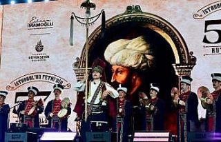 İstanbul'da coşkulu fetih gecesi