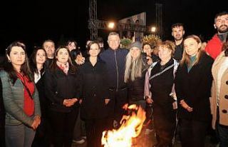İzmir Güzelbahçe’de 'Denizler' türkülerle...